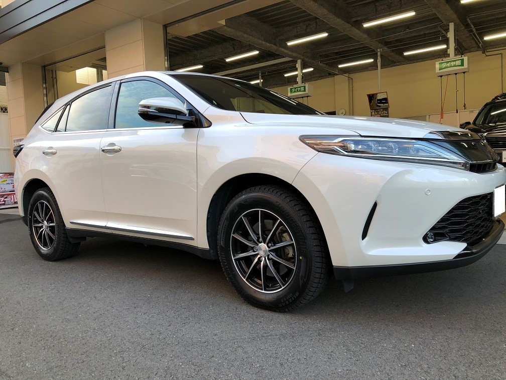 ハリアーにスタッドレスタイヤとホイールを取付 | 店舗おススメ情報