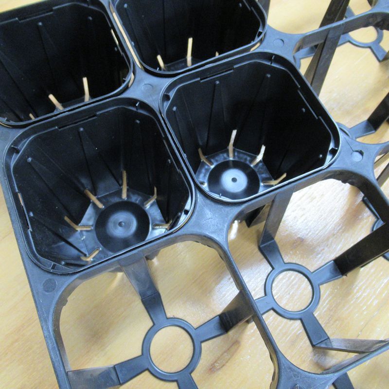 スリットポット用トレー（KP-90用 24穴）（ブラック）【1枚入り