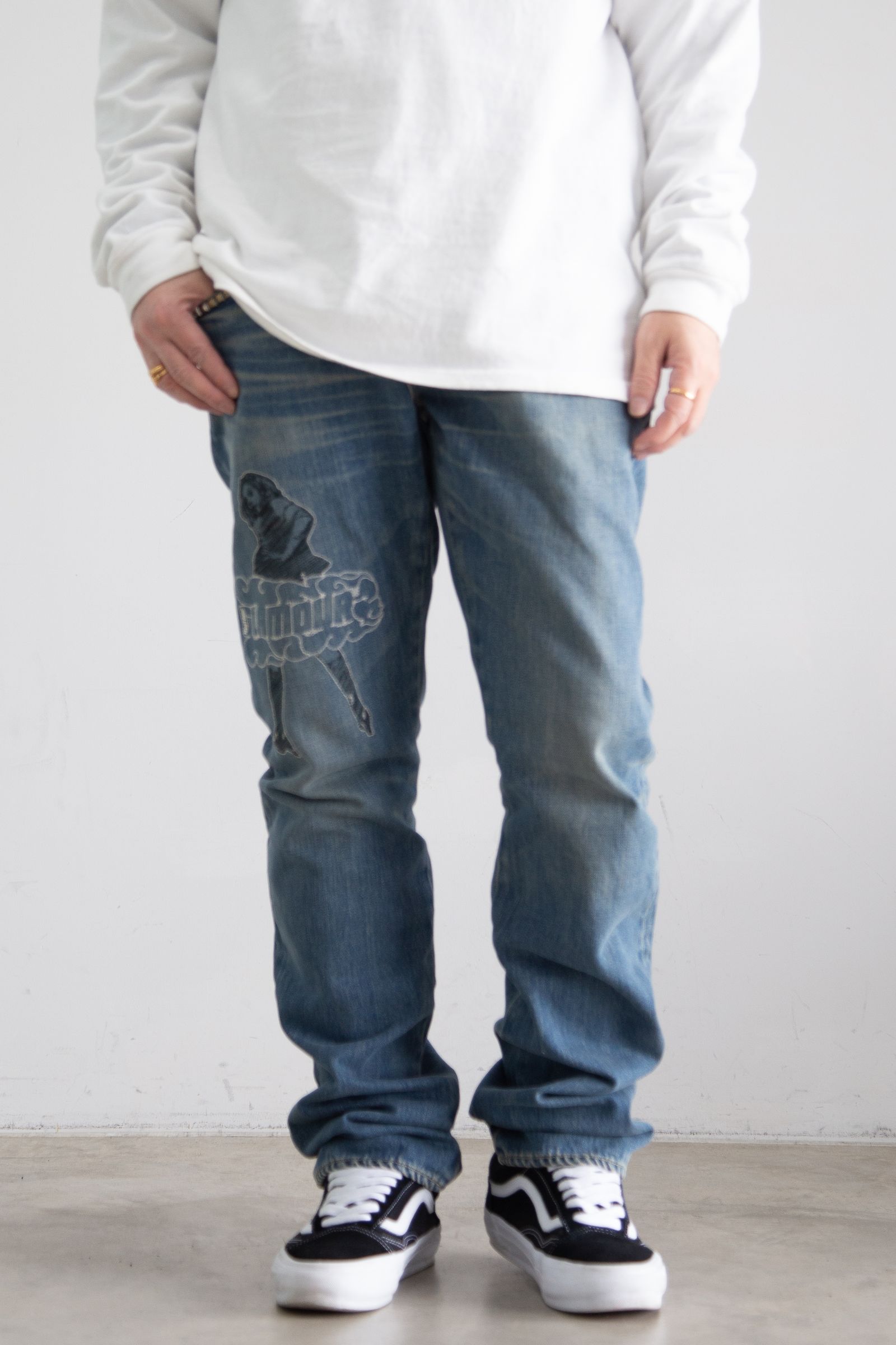 HYSTERIC GLAMOUR - VIXEN GIRL刺繍 スリムストレートデニムパンツ