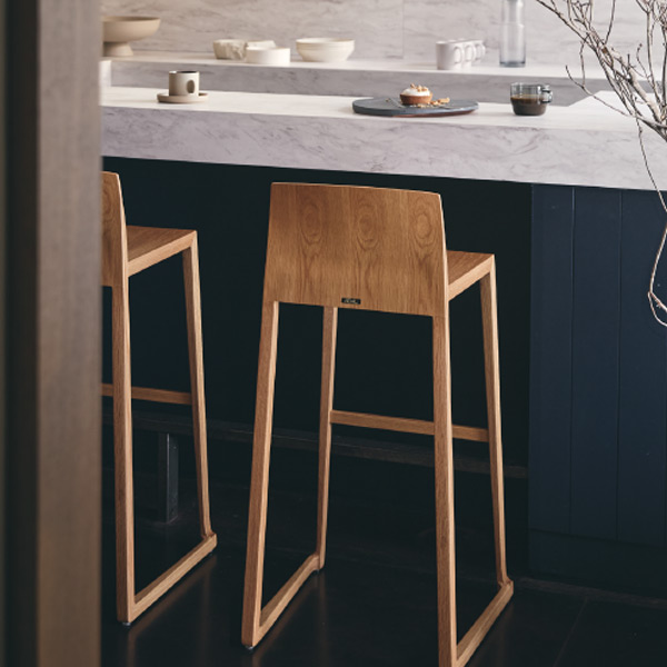 モニカカウンターチェア アダル（ADAL）｜店舗家具ピースワーク