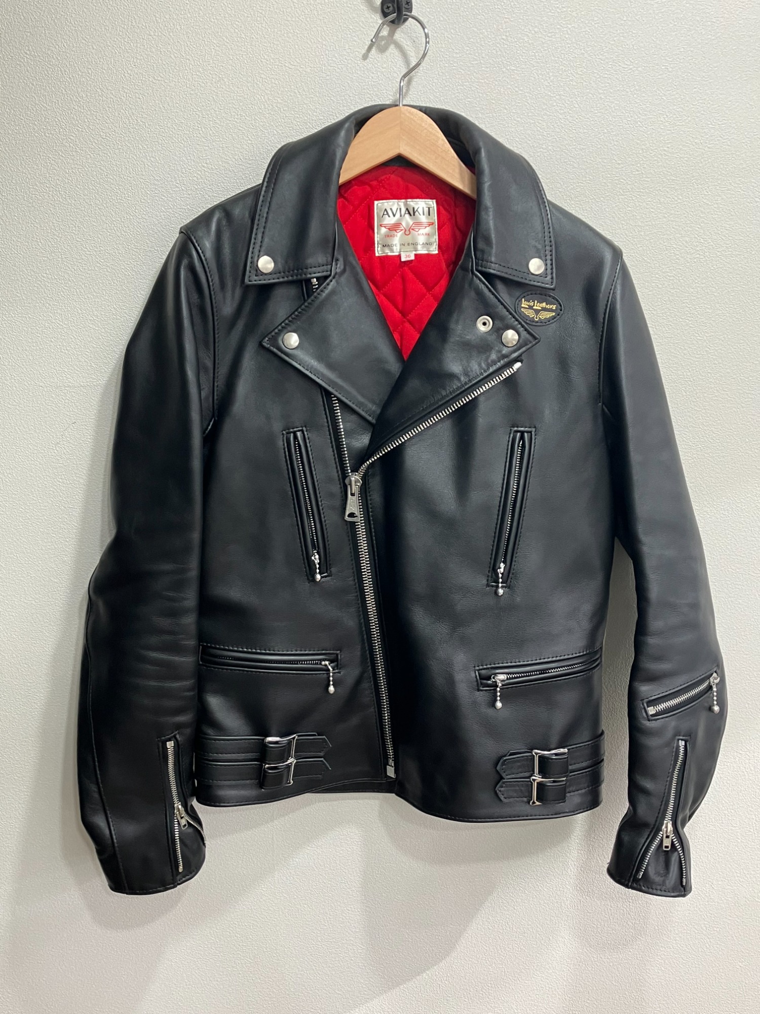 Lewis Leathers / ルイスレザース 】より「ライトニングタイトフィット