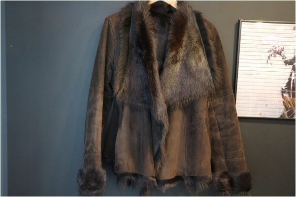 YVES SALOMON（イヴサロモン）ラグジュアリームートンコート入荷です