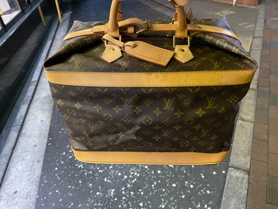 LOUIS VUITTON /ルイ ヴィトン】からクルーザーバッグ40 入荷です