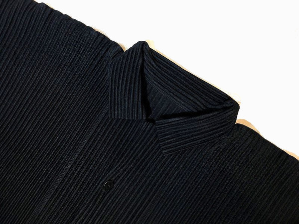 抜群のシルエット！！圧巻のプリーツシャツ入荷！ISSEY MIYAKE