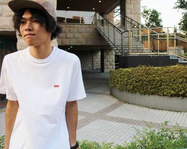 シンプルだからいいんですSupremeSmall Box Tee[2015.07.11
