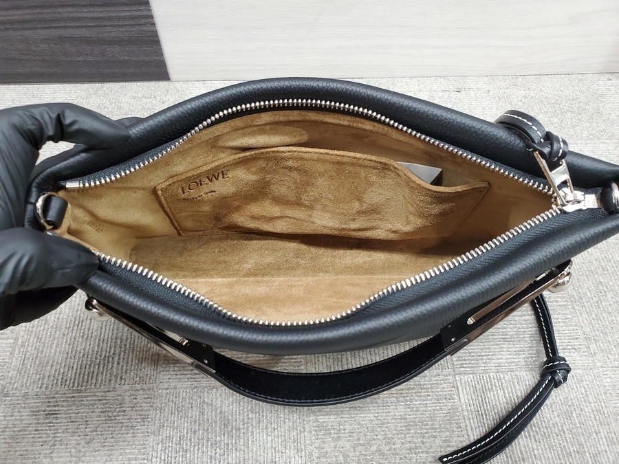 LOEWE/ロエベ】ショルダーバッグ ミッシースモール 入荷情報『古着買取