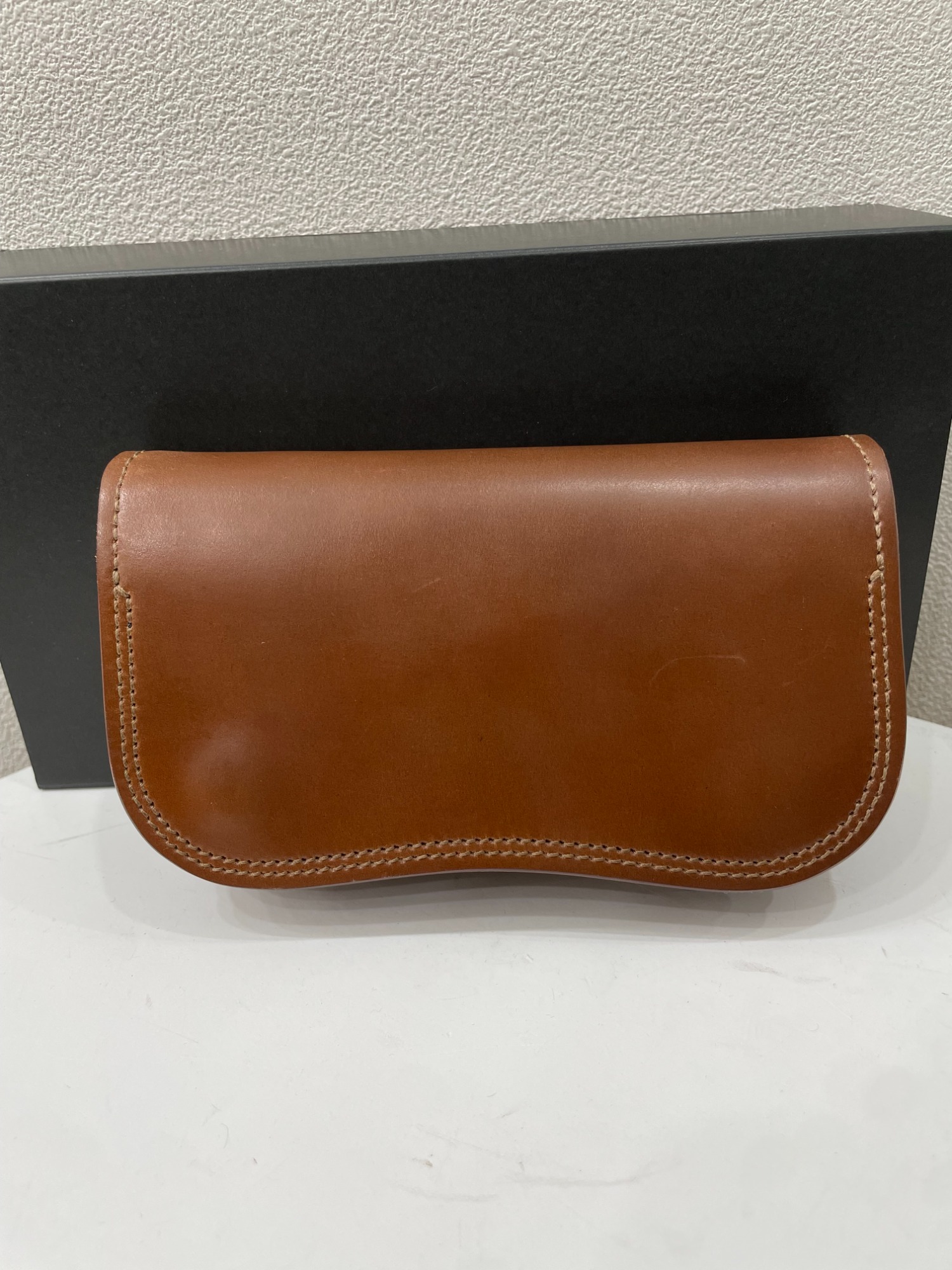 老舗レザーブランド【LAST CROPS/ラストクロップス】 より、BLISTER(M