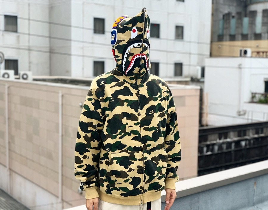 A BATHING APE】シャークパーカー”大漁”入荷！エイプお探しならアメ村