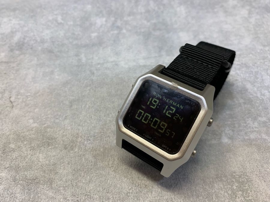 NIXON×Ron Herman /ニクソン×ロンハーマン】の デジタルウォッチ