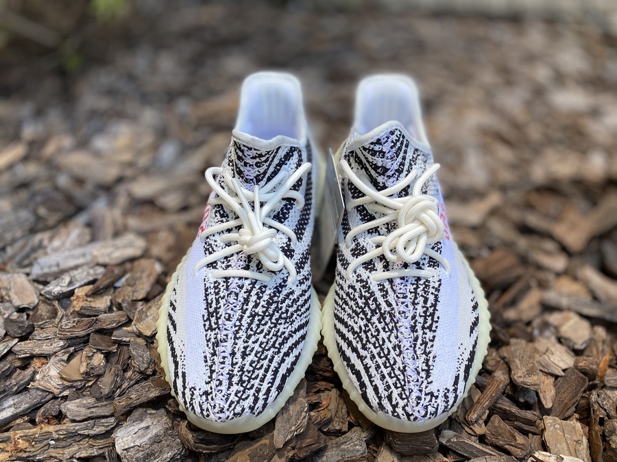 adidas + KANYE WEST/アディダス＋カニエウエスト】よりYEEZY BOOST