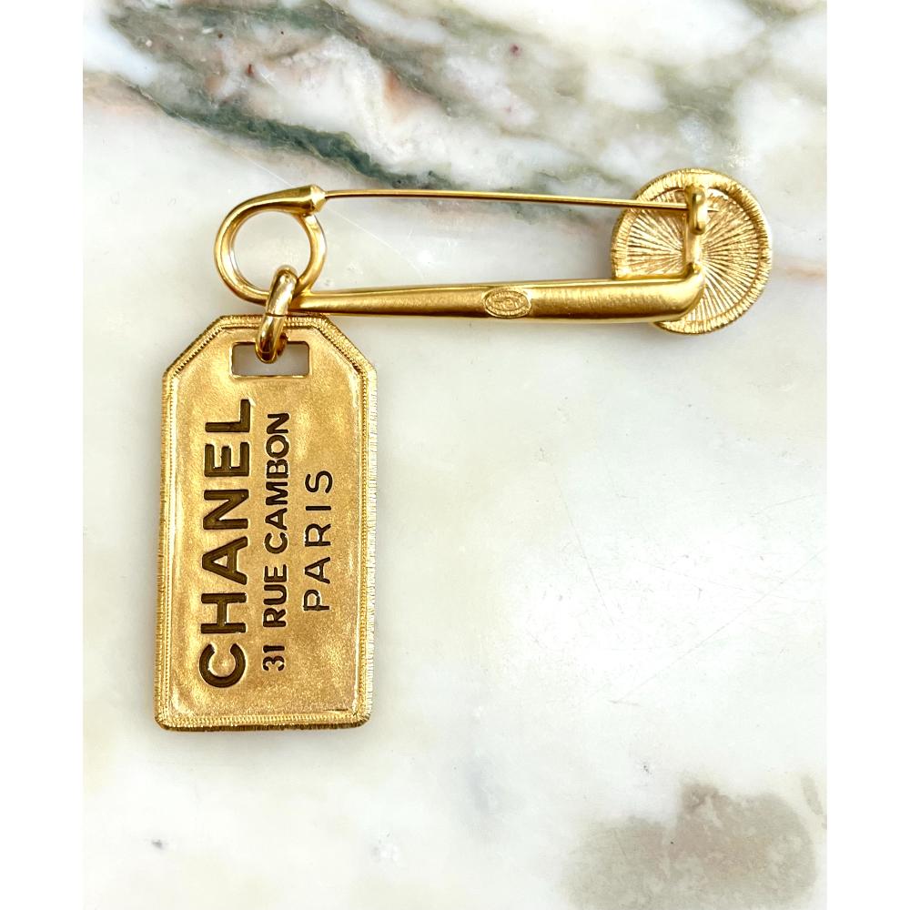 Chanel 2020 Rue Cambon tag & pearl brooch - The Cat's Meow