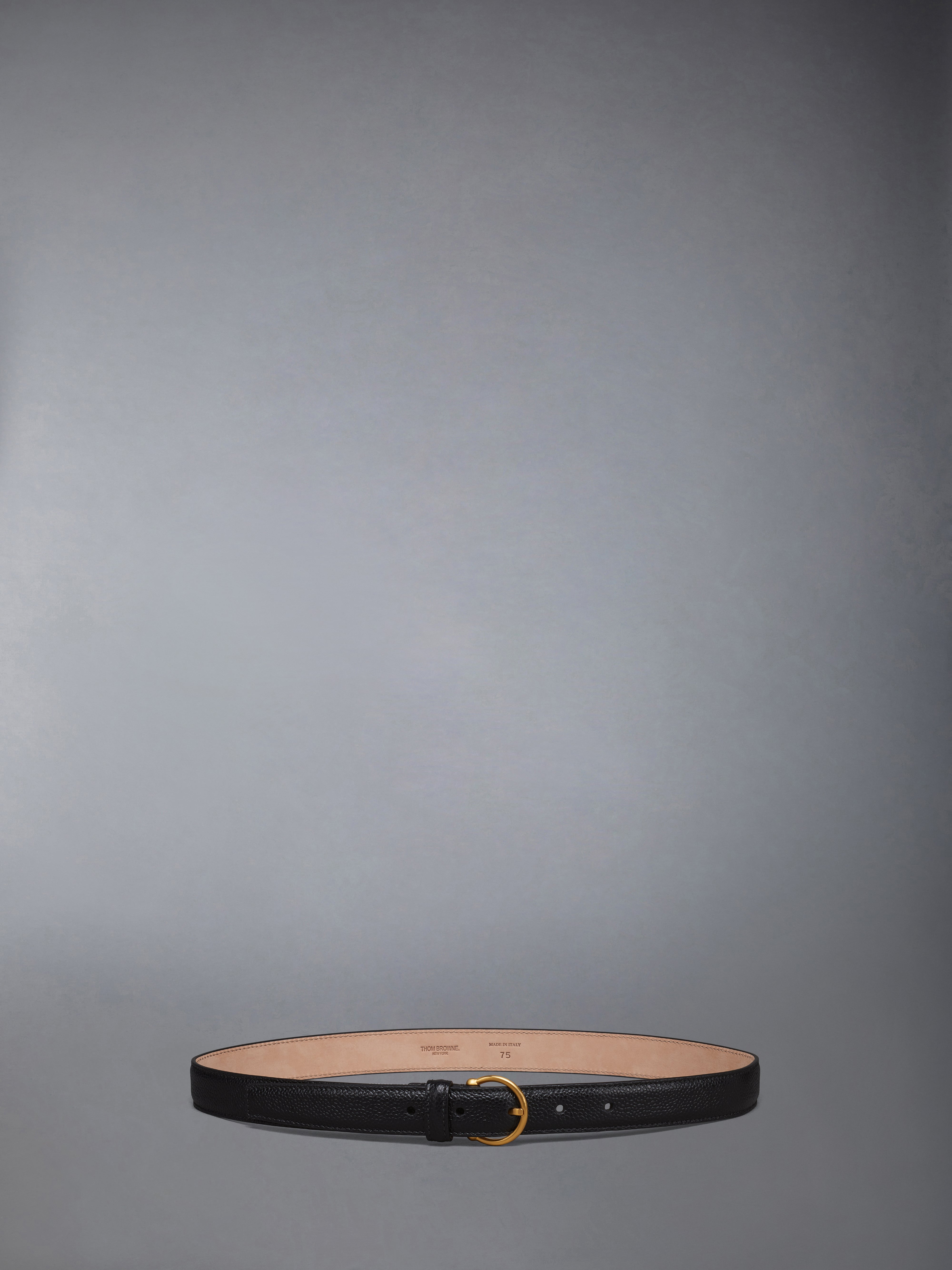 ペブルグレイン ラウンドバックルベルト | Thom Browne