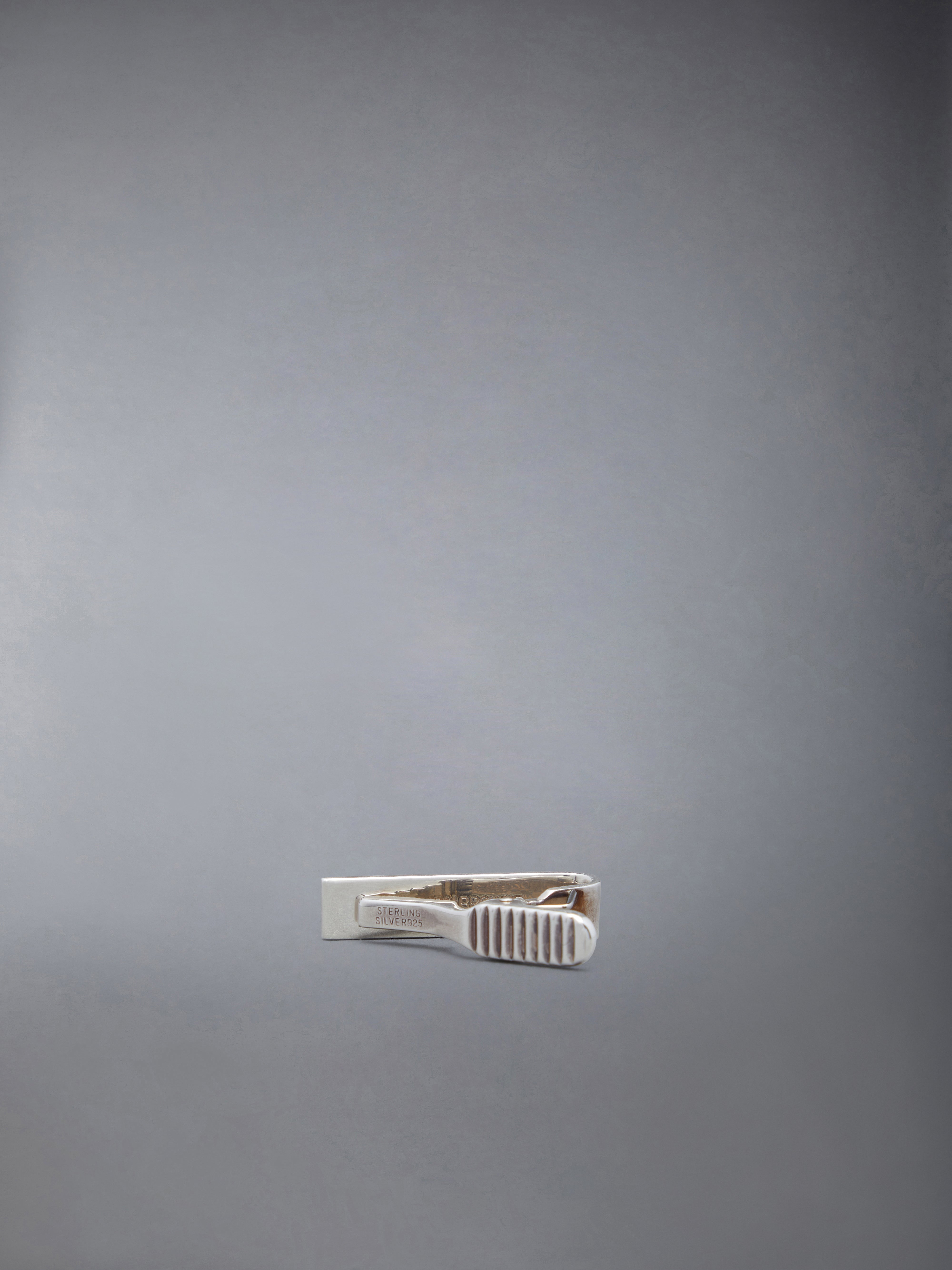 Silver Enamel Stripe Short Tie Bar | Thom Browne