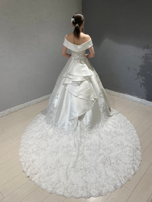 付け外し可能☆ロールカラーのご紹介！ | ウェディングドレスレンタル