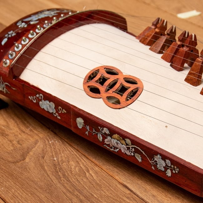 ベトナムの琴（ダン・トラン） - 螺鈿装飾付き の通販[送料無料