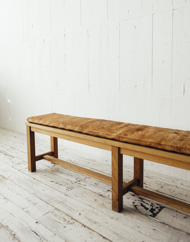 OAK SR TABLE | TRUCK FURNITURE