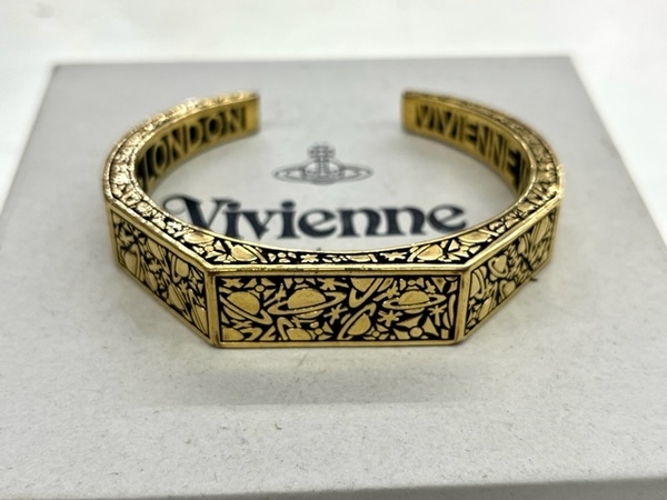 Vivienne Westwood/ヴィヴィアン・ウエストウッド】のバングルのご紹介