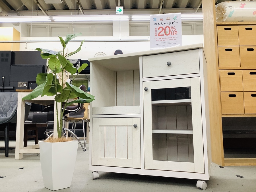 ニトリ カウンターワゴン レンジ台 リズバレー ナチュラルホワイト入荷