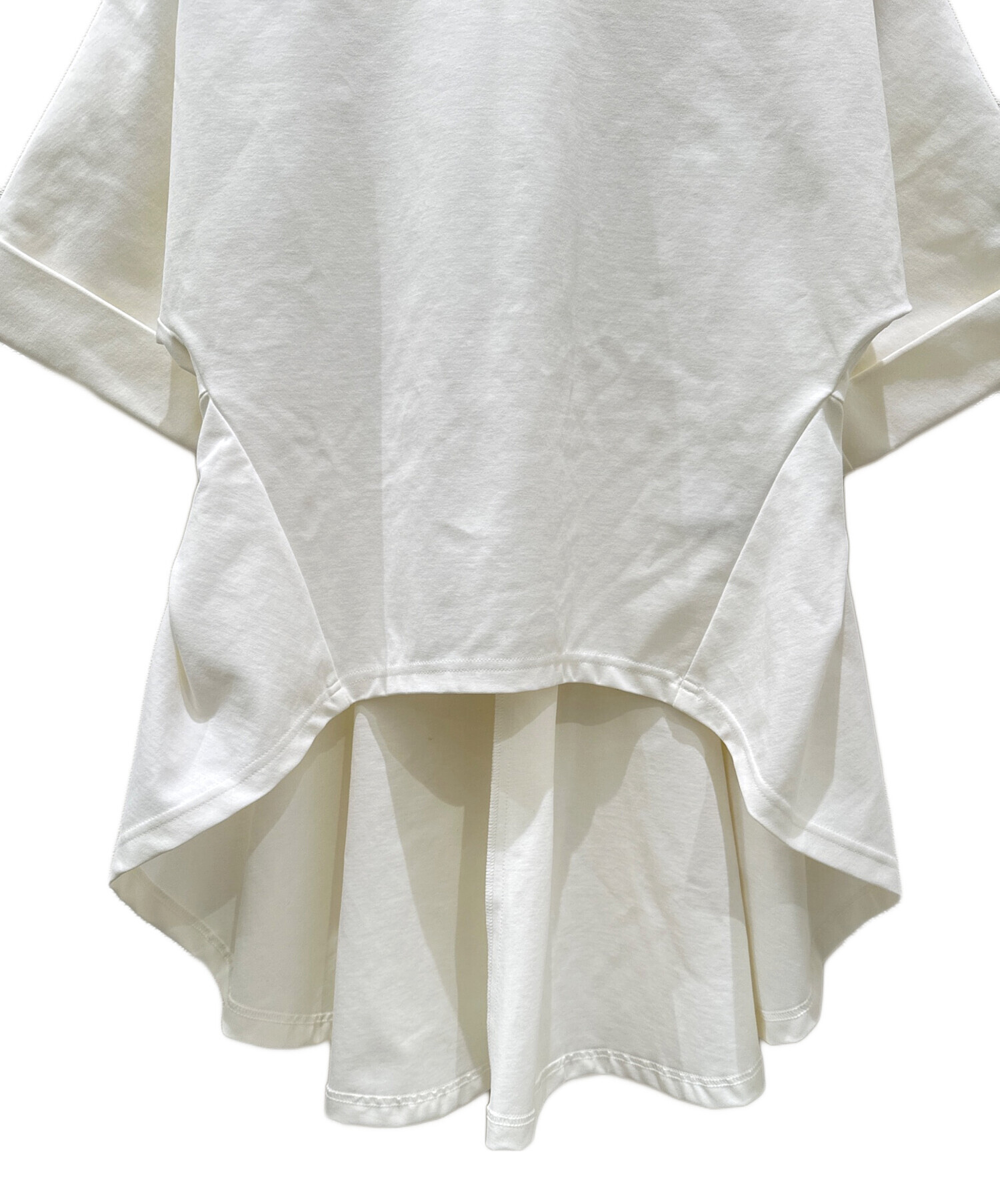 中古・古着通販】cygne (シーニュ) エンビトップス ホワイト サイズ:F