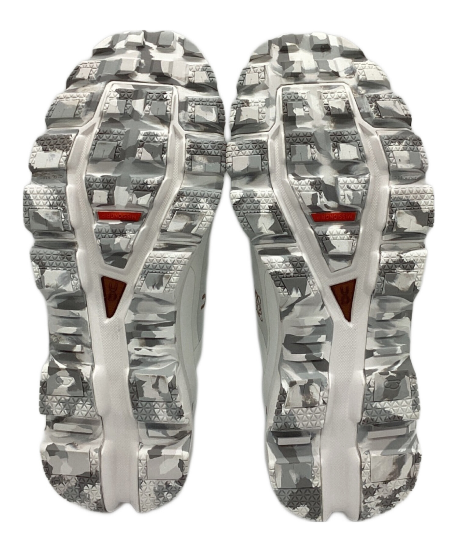 中古・古着通販】On (オン) LOEWE (ロエベ) スニーカー CLOUDVENTURE