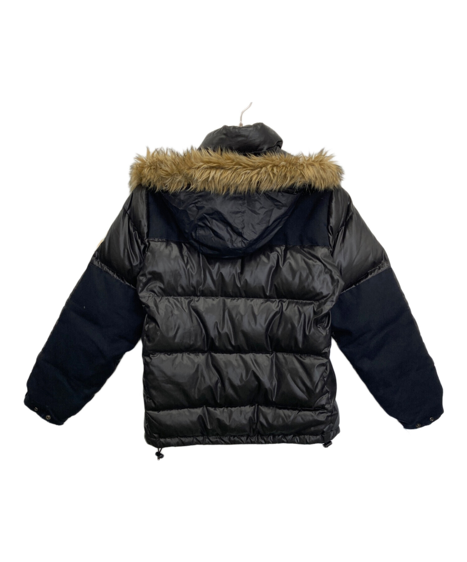 中古・古着通販】CarHartt (カーハート) ダウンジャケット ブラック