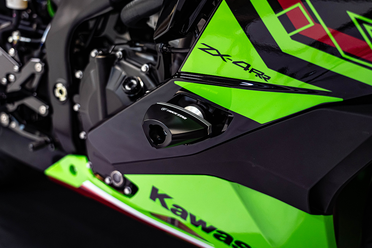 トリックスター / Ninja ZX-4RR / ZX-4R SE(24-26) フレームスライダー