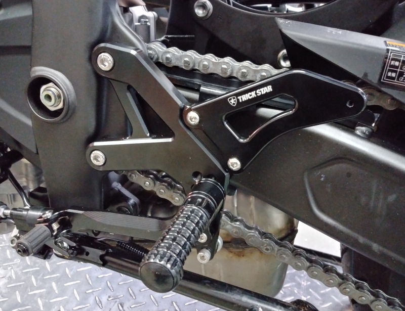 トリックスター / Ninja ZX-25R(21-25)/RR/SE (26)バックステップ