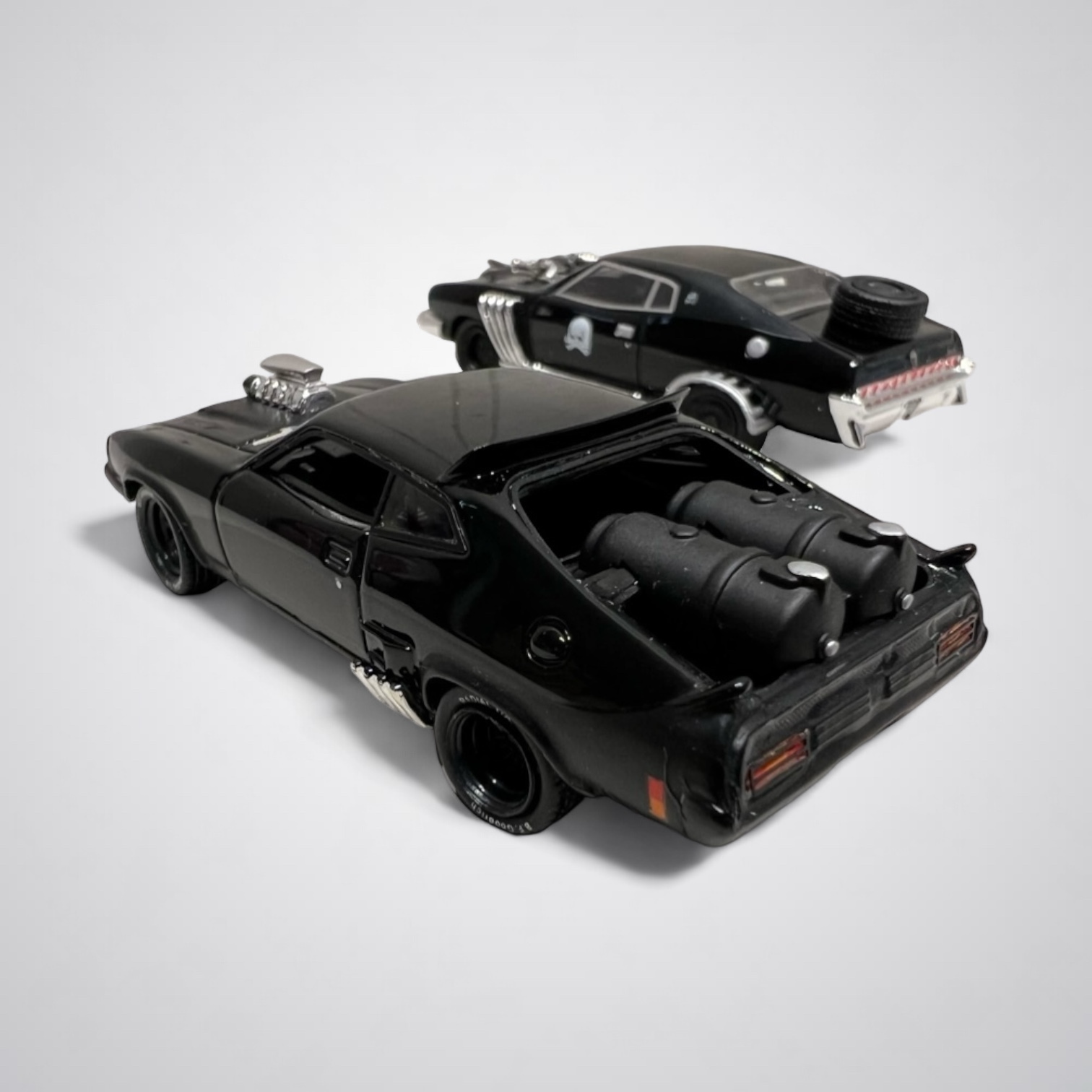 1:64 Scale Interceptor 2 & Villian's Landau Movie Car Twin Set by