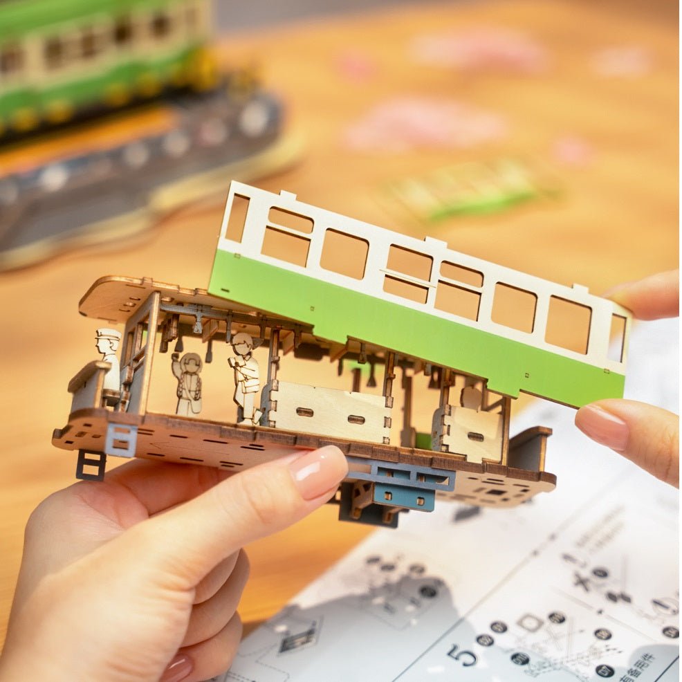 TGS02 桜さく電車