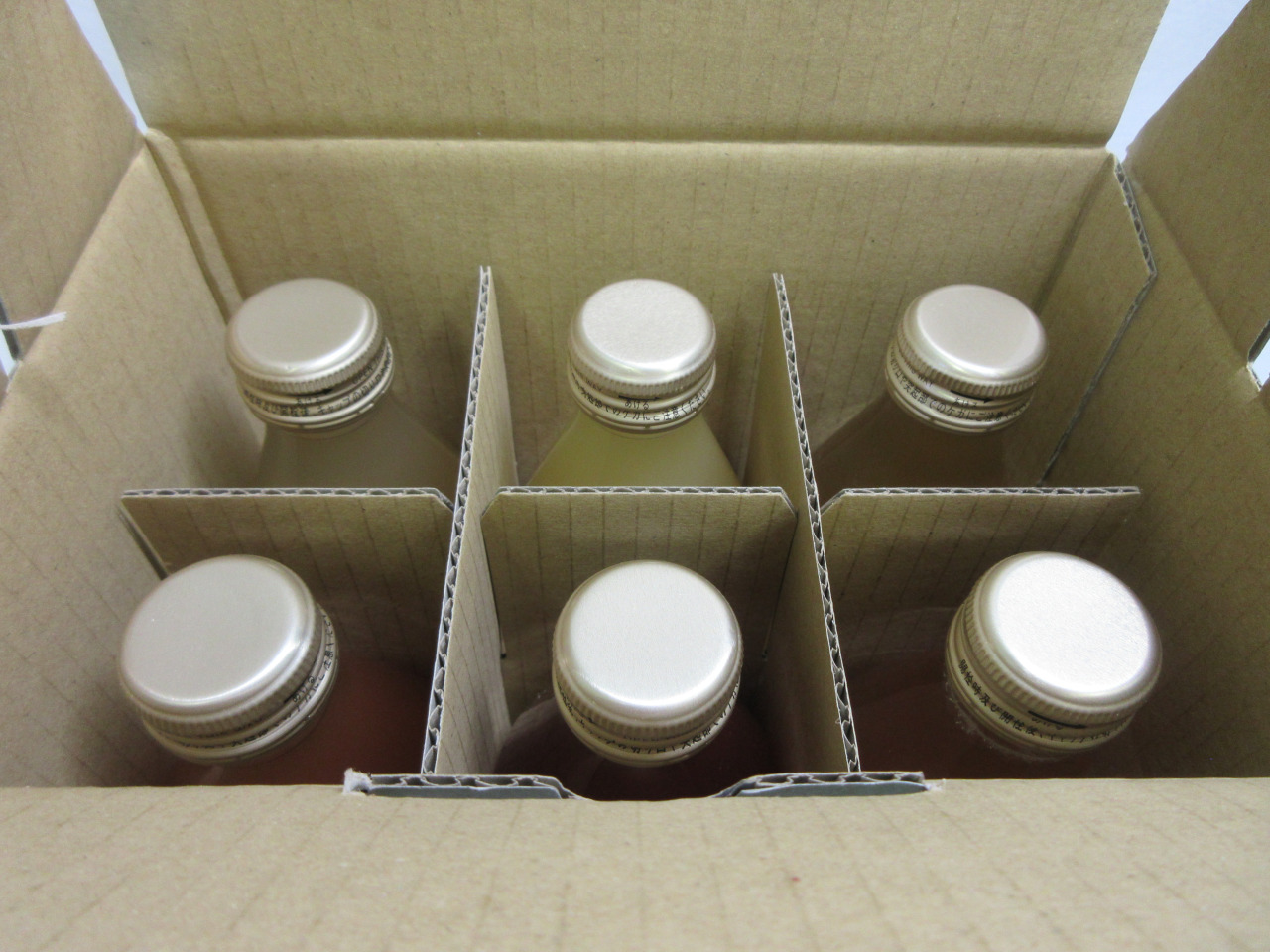 果肉まで赤～いりんごと定番品種のジュース180mL【6種類】｜県産品