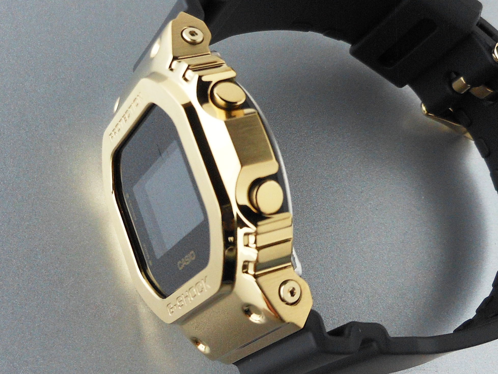 GM-5600＞メタルカバード／ゴールド | 静岡の宝石・時計専門店 内山