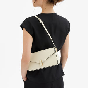 イジィデ ショルダーバッグ – Valextra - ヴァレクストラ 公式