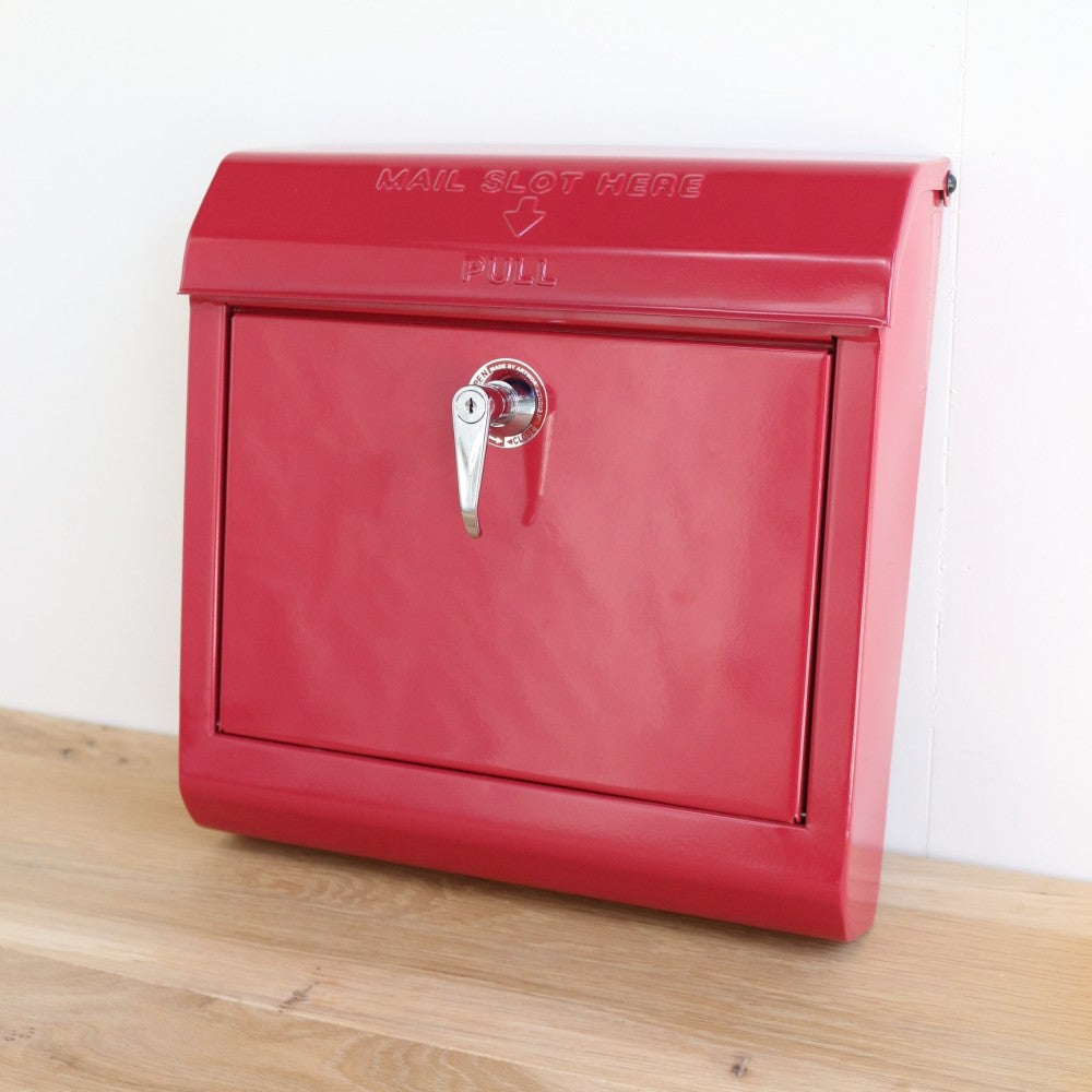 レトロな赤いメールボックス♪ アートワークスタジオ（キーロック