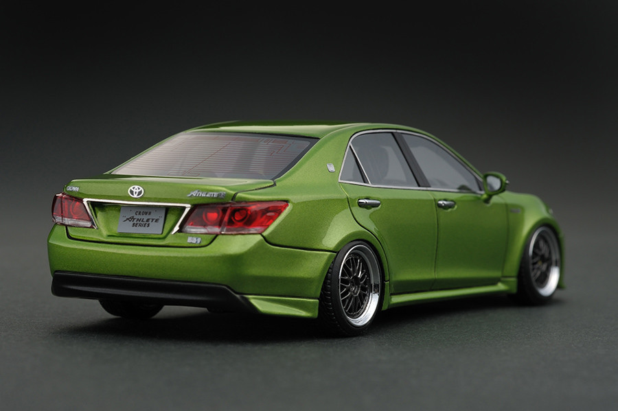 ignition model ・18クラウンアスリート イグニッションモデル 1/18