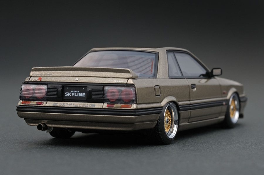 日産 スカイライン GTS-R R31 ブラウンメタリック ビクトリー｜子ども