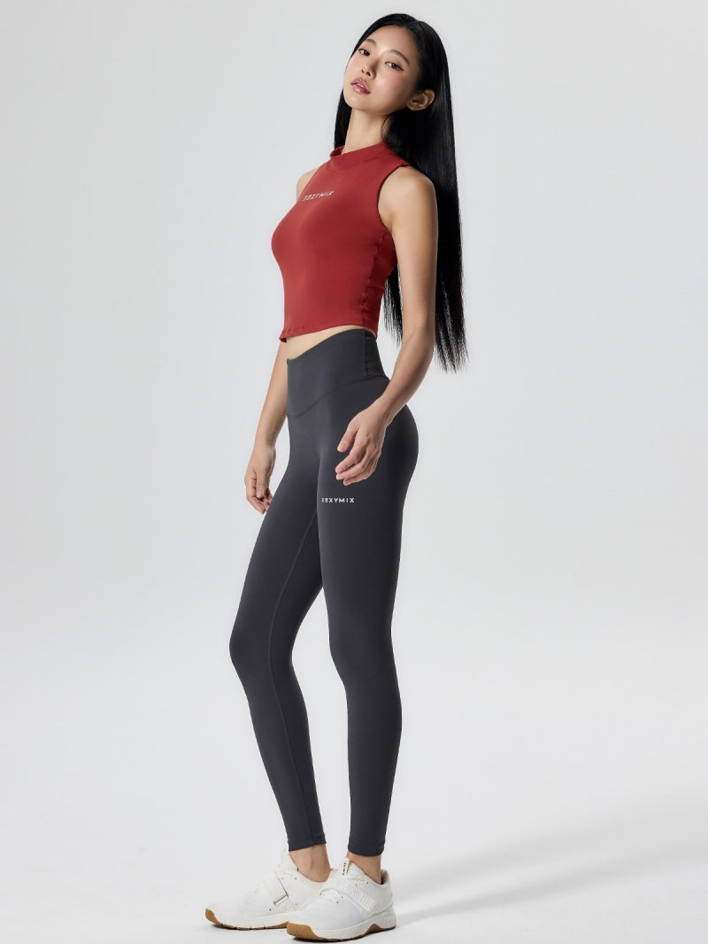 モックネック ロゴポイント クロップド丈 ブラトップ