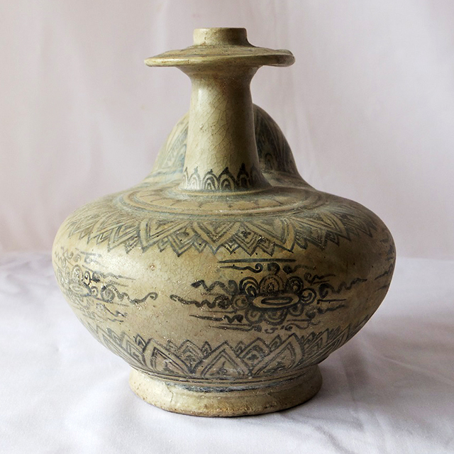 宋胡録水指｜特選画廊｜ヨコタ博物館