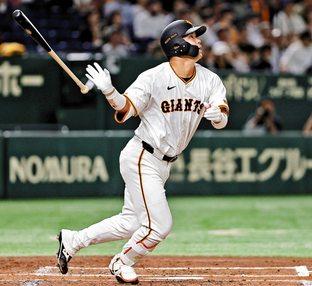 巨人の大城卓三がファームで得た「初心」、バットを短く持って今季1号