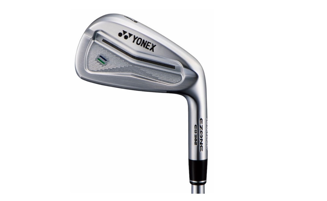 EZONE CB302 グラファイトハイブリッド鍛造アイアン」2025年10月上旬