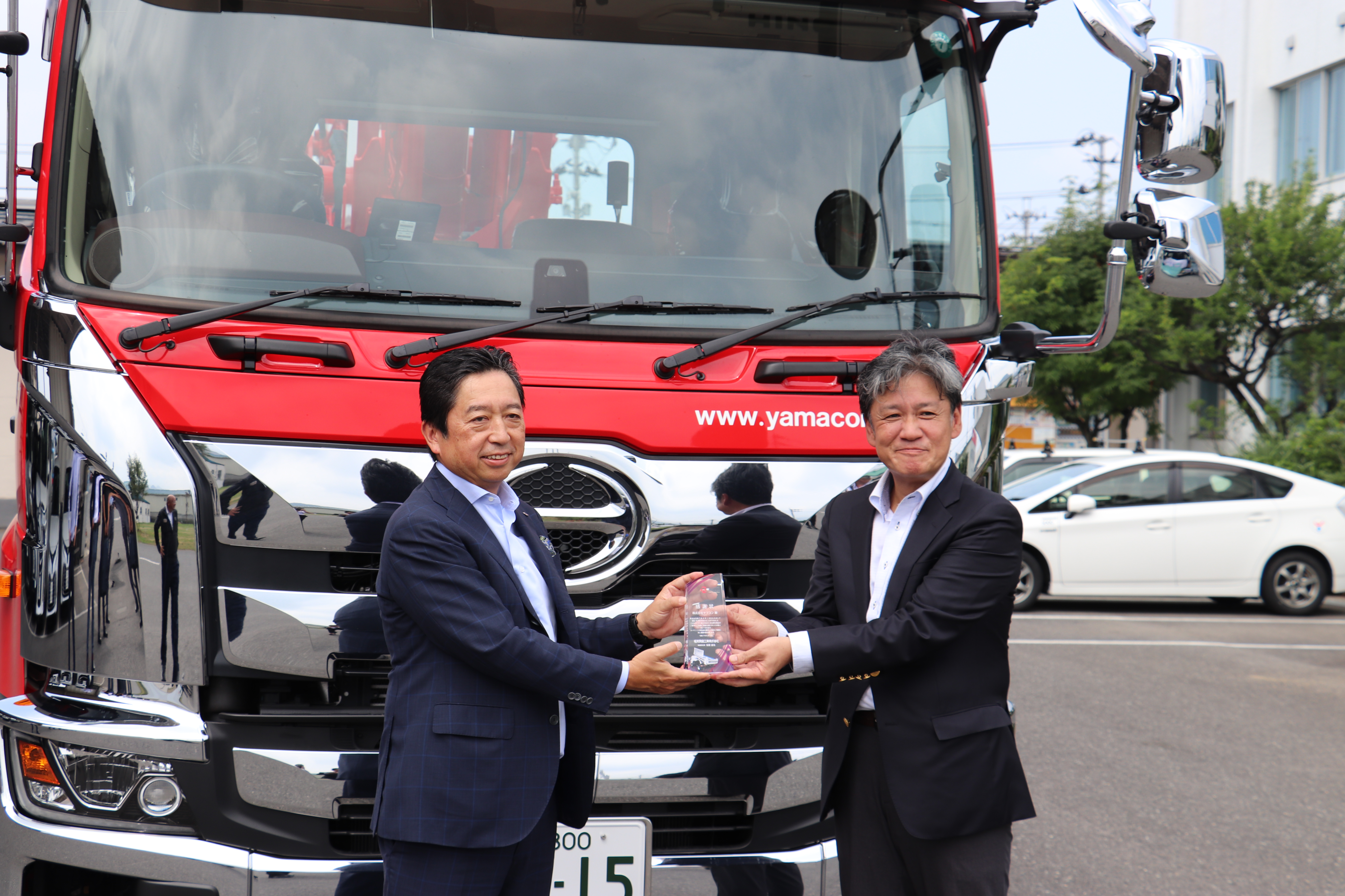 極東開発工業（PY120B-26D）26mブームのコンクリートポンプ車を納車