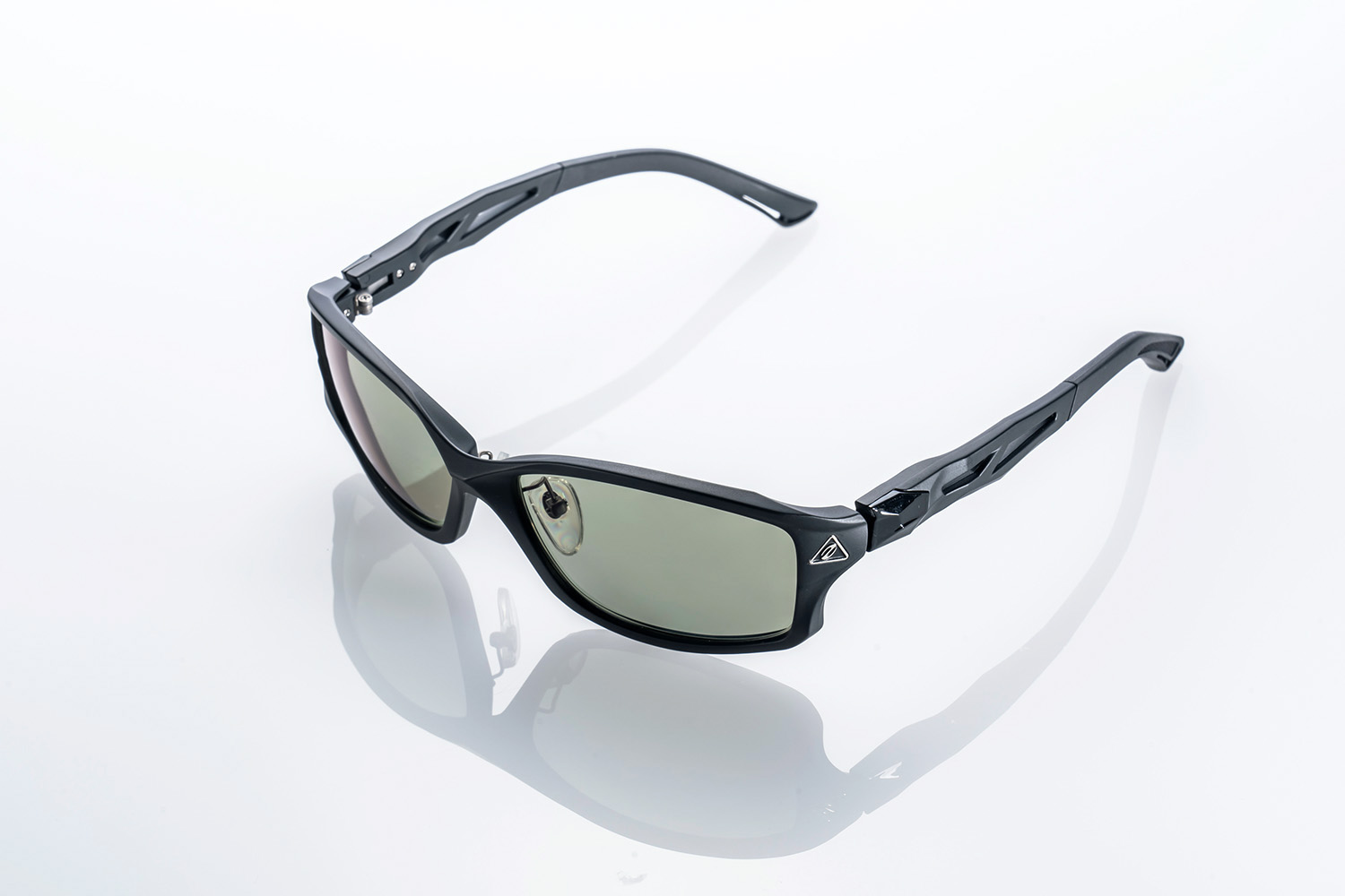 STELTH | Zeque (ゼクー)