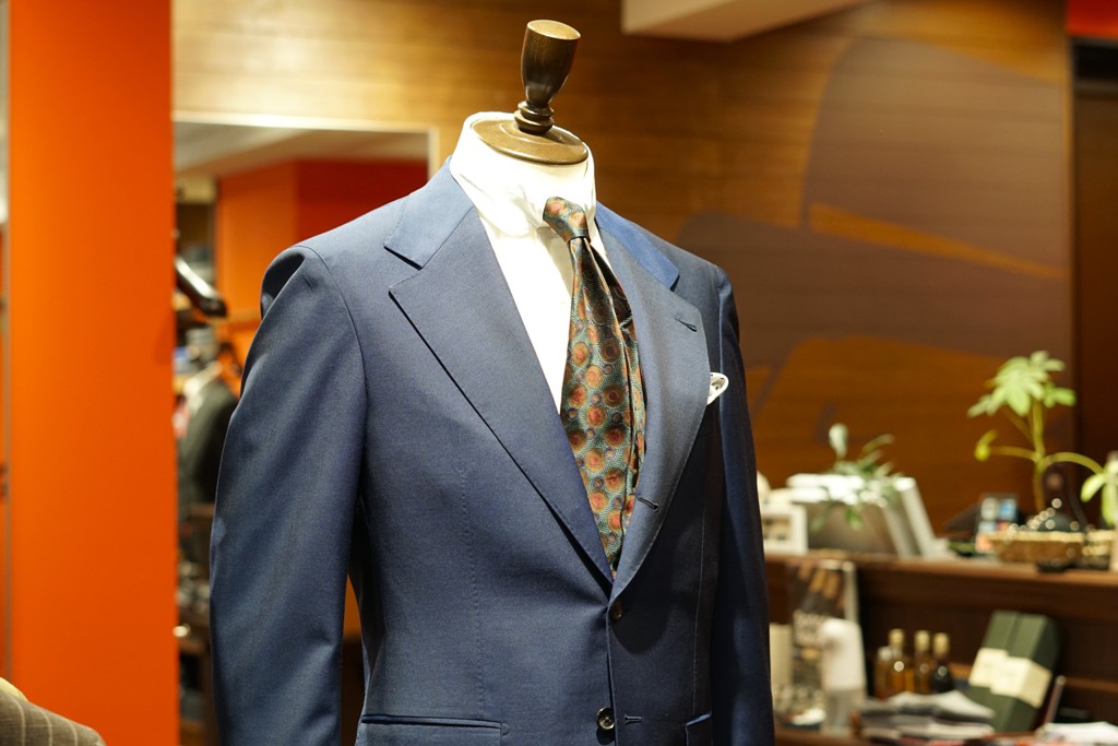 イタリアのサルトで作られたような色気あるスーツ | ZERBINO BLOG