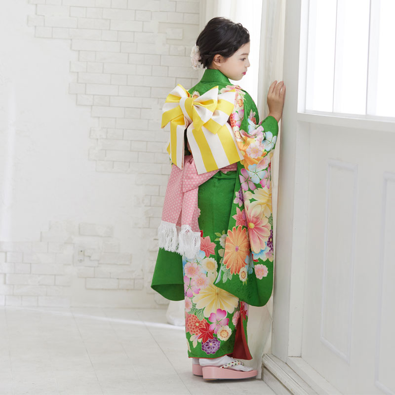 七五三七歳四つ身：N034 紅一点 緑 菊に桜楓 | 七五三着物レンタル