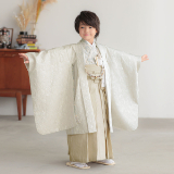 男児袴：BY185 【五歳】白 フラワーxベージュ縞 七五三男児袴レンタル