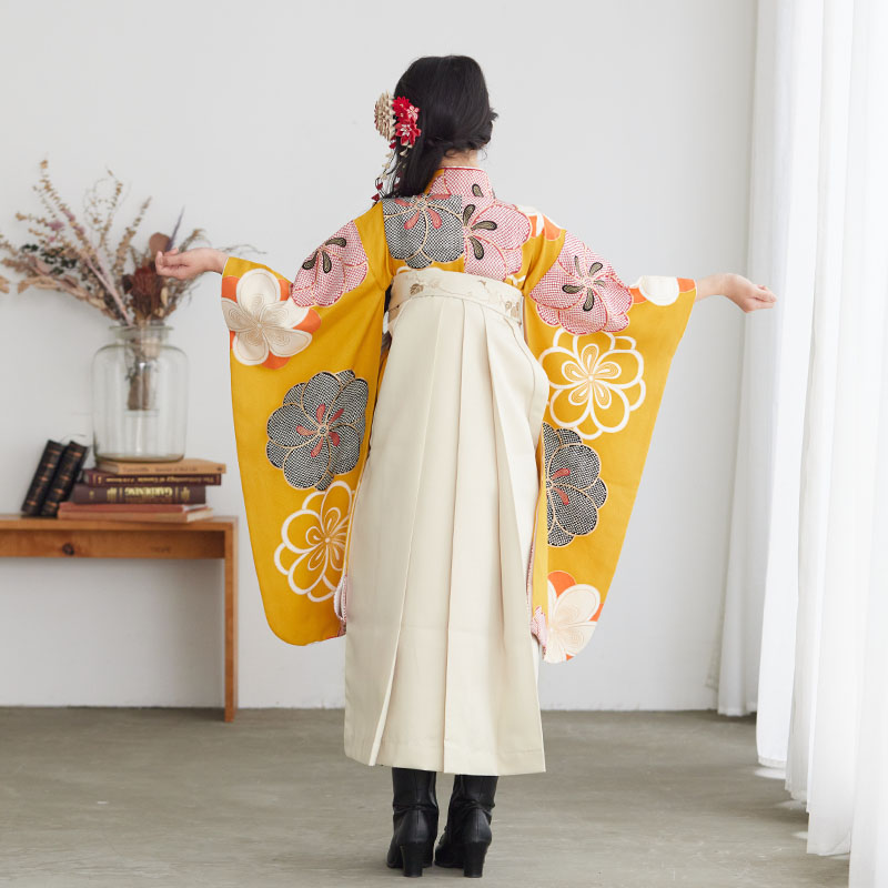 四つ身＋袴レンタル：N036 紅一点 黄色 ねじり梅│ 袴レンタル │ 京都