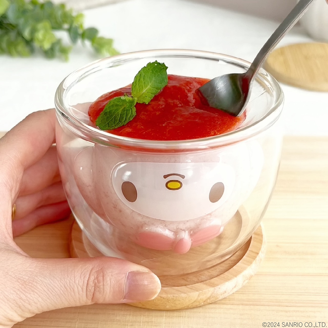 タイ初登場！GOODGLASの「ハローキティ」グラスなどがSIAM TAKASHIMAYA