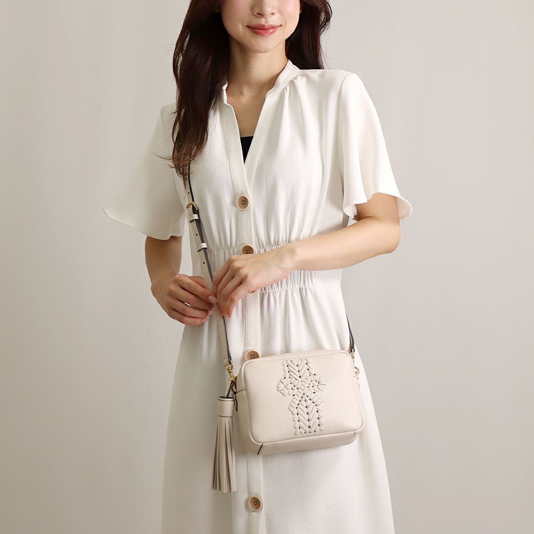 アニヤハインドマーチ ANYA HINDMARCH ショルダーバッグ NEESON TASSEL