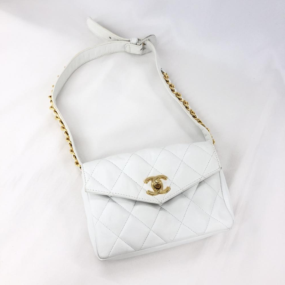 シャネル/ウエストポーチ/マトラッセ/ターンロック/ラムスキン