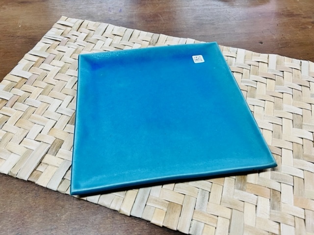 大嶺工房 青釉四方皿 | 通販もできる商品 | やちむん館工房 紗夢紗蘿