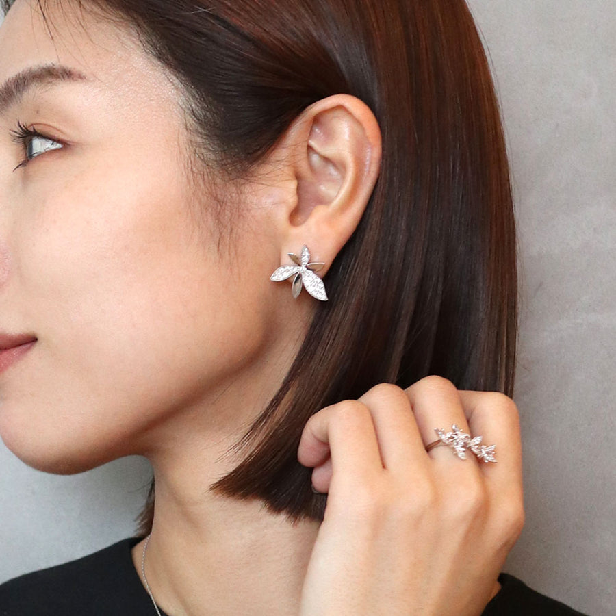 鈴木六夏ﾓﾃﾞﾙ Lively Pierce M – YON (ヨン）| 公式オンラインサイト